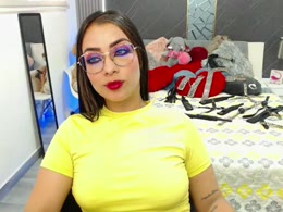 xCams LillyFlame sexchat