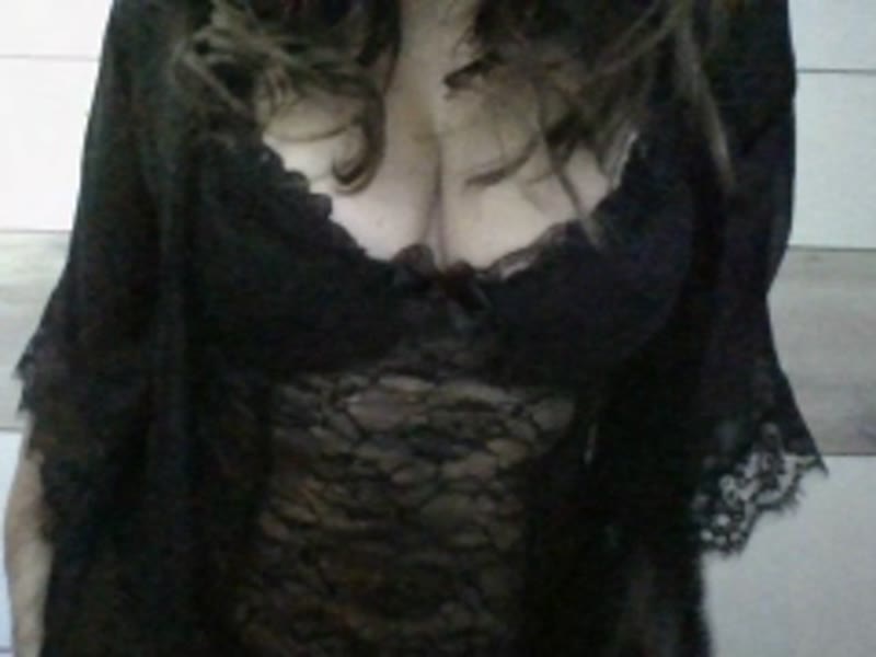 Angelina75 webcam Xcams model stream image
