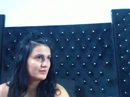 xCams SelenaQ NudeLive Watch