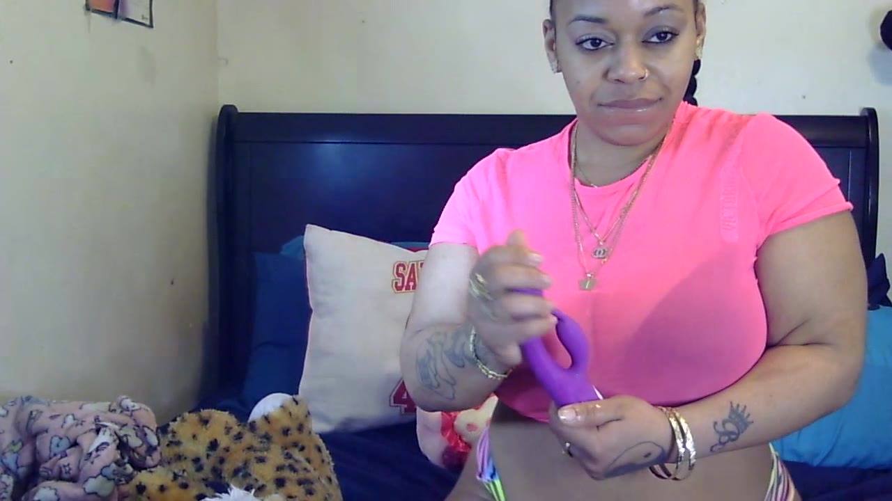 SweetNessa en sexcam live - webcam coquine et tchat gratuit