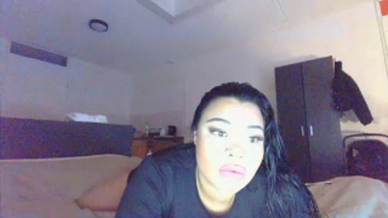 LinaCaprice en sexcam live - webcam coquine et tchat gratuit