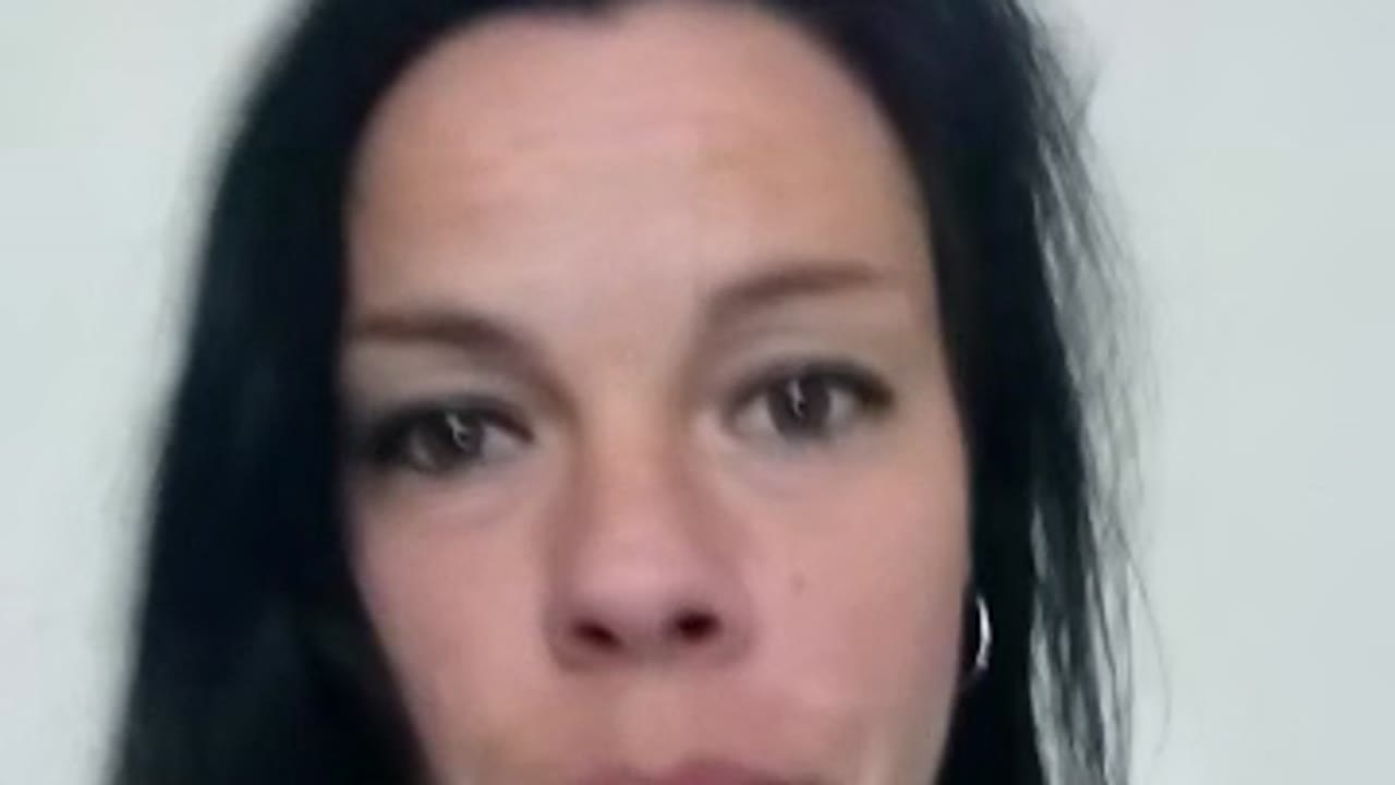 labrunettee en sexcam live - webcam coquine et tchat gratuit