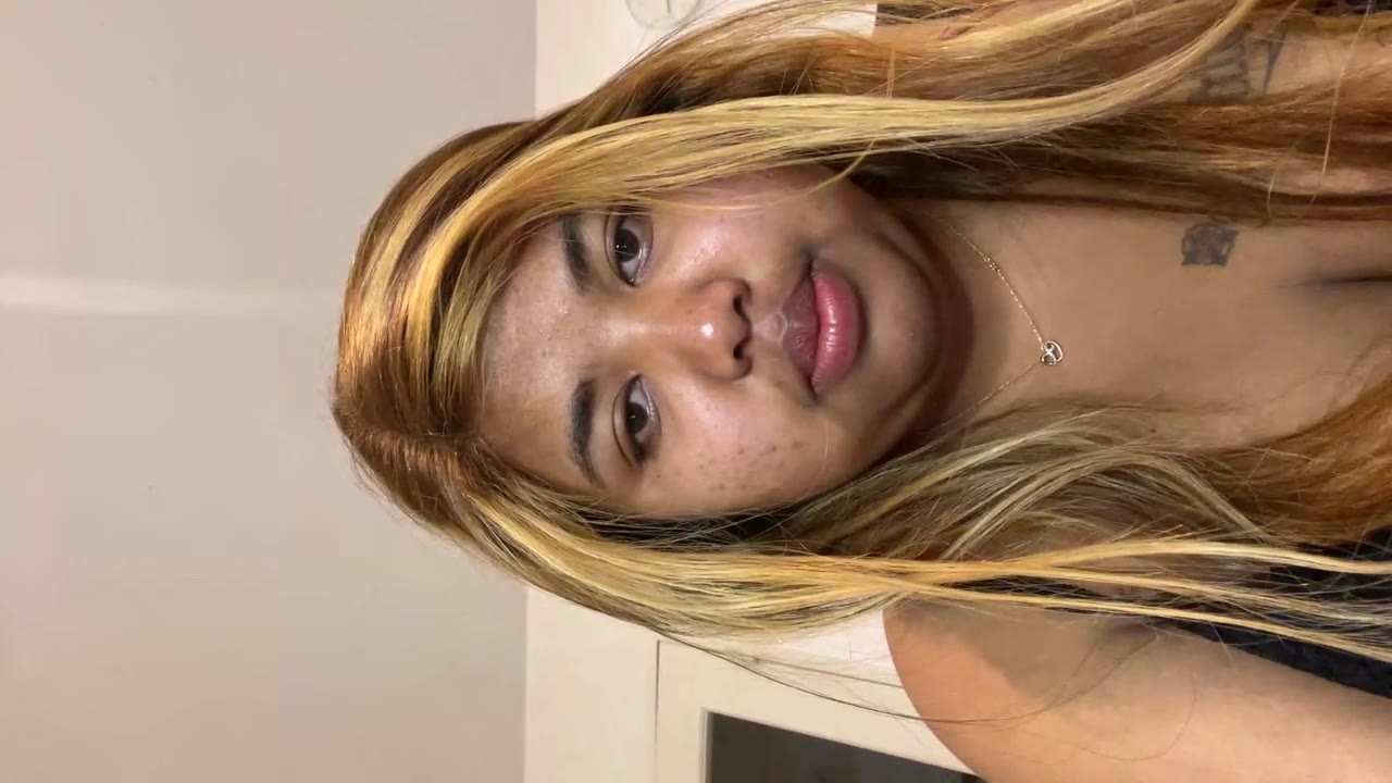 Prettyaryah en sexcam live - webcam coquine et tchat gratuit