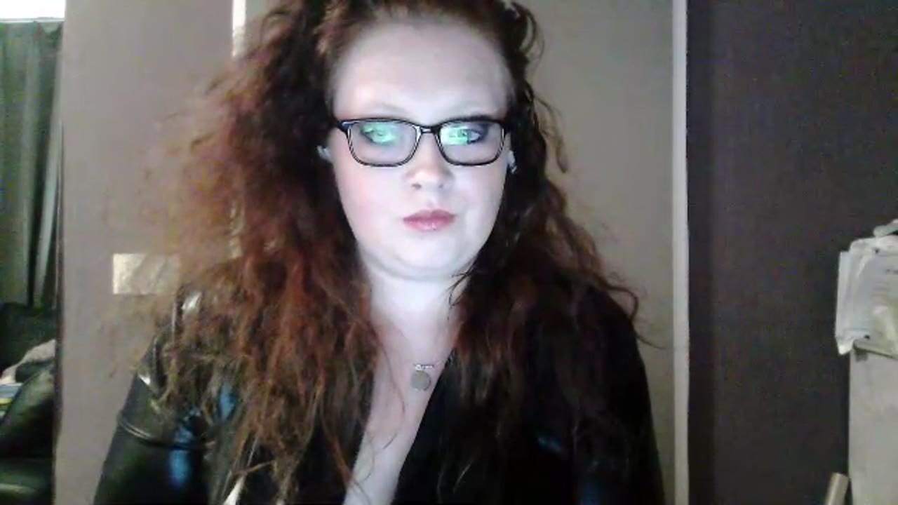 MilfLaura en sexcam live - webcam coquine et tchat gratuit