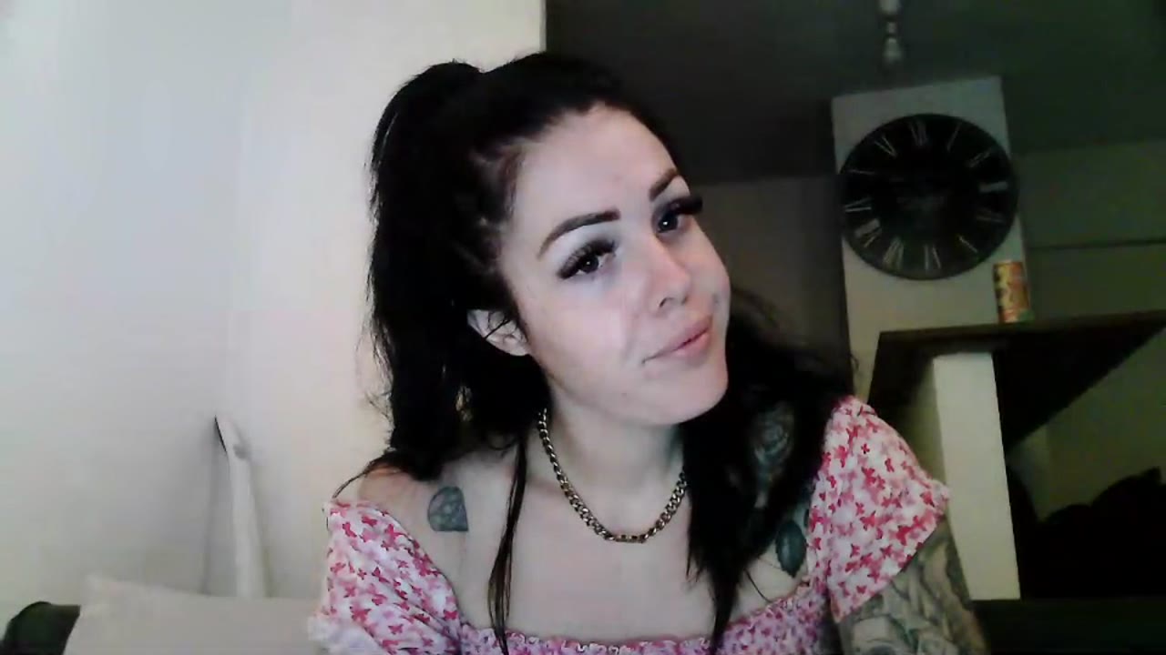 Laulauriri93 en sexcam live - webcam coquine et tchat gratuit