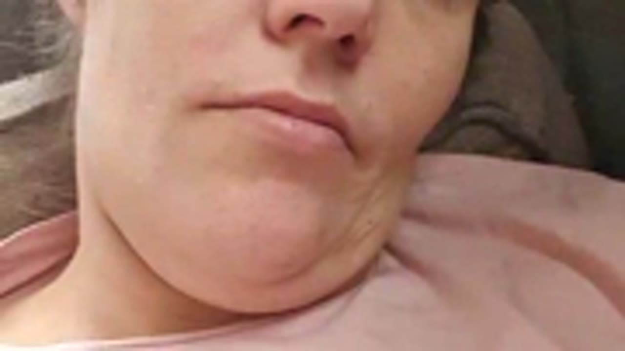 Yoelle en sexcam live - webcam coquine et tchat gratuit