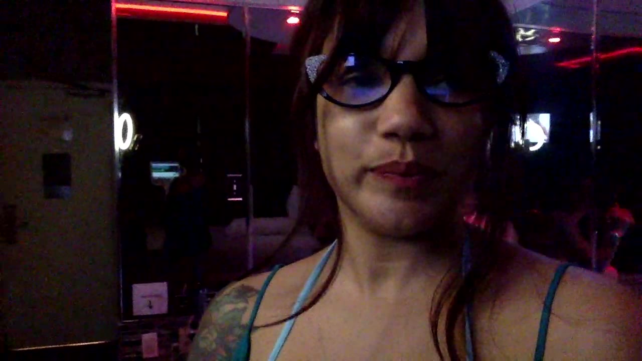 DollyPetite en sexcam live - webcam coquine et tchat gratuit