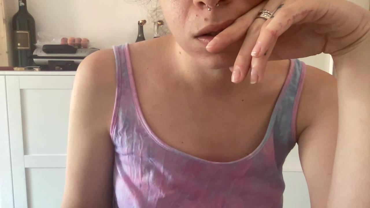 Meredith098 en sexcam live - webcam coquine et tchat gratuit