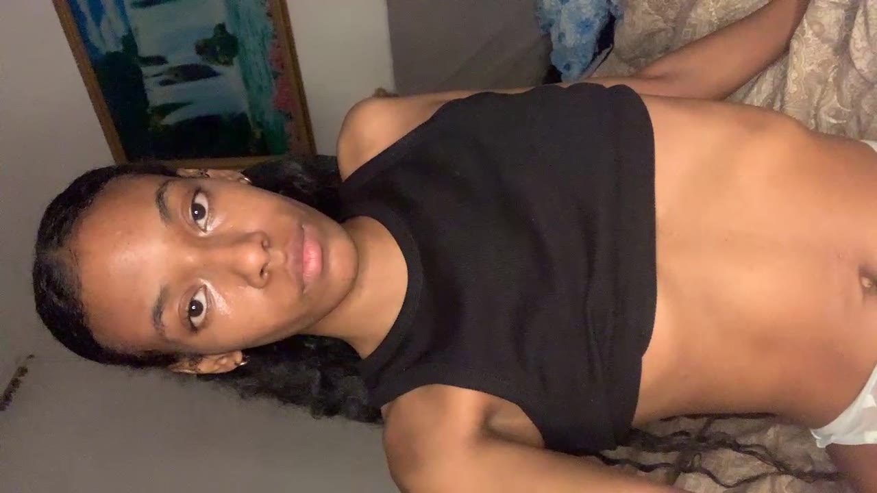 Letzy004 en sexcam live - webcam coquine et tchat gratuit