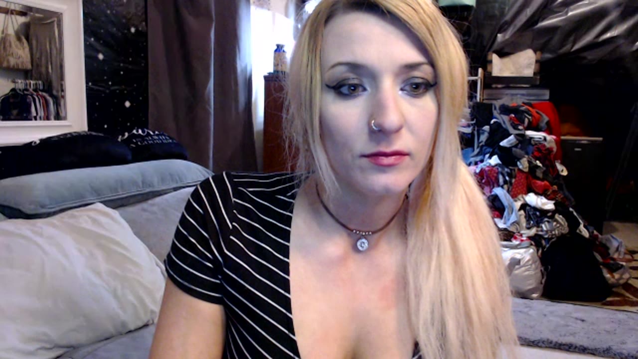 Danileigh en sexcam live - webcam coquine et tchat gratuit