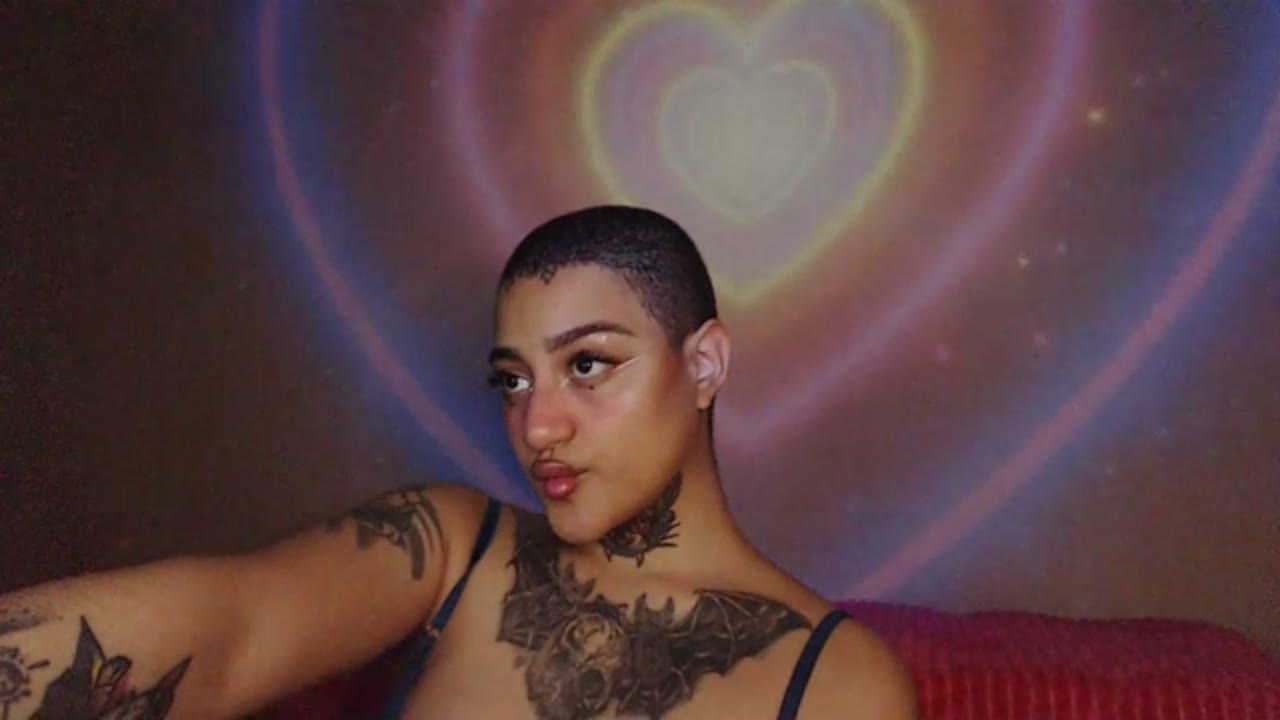 RosieRose en sexcam live - webcam coquine et tchat gratuit