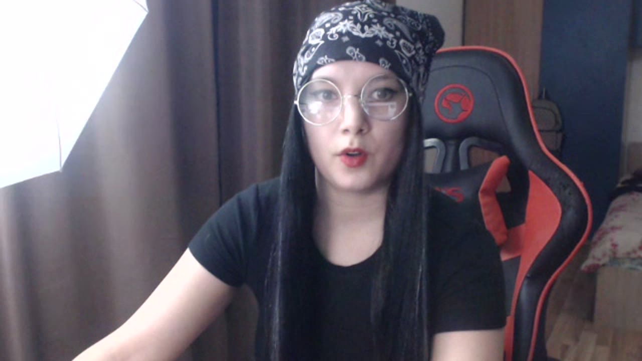 AnaysSquirt en sexcam live - webcam coquine et tchat gratuit