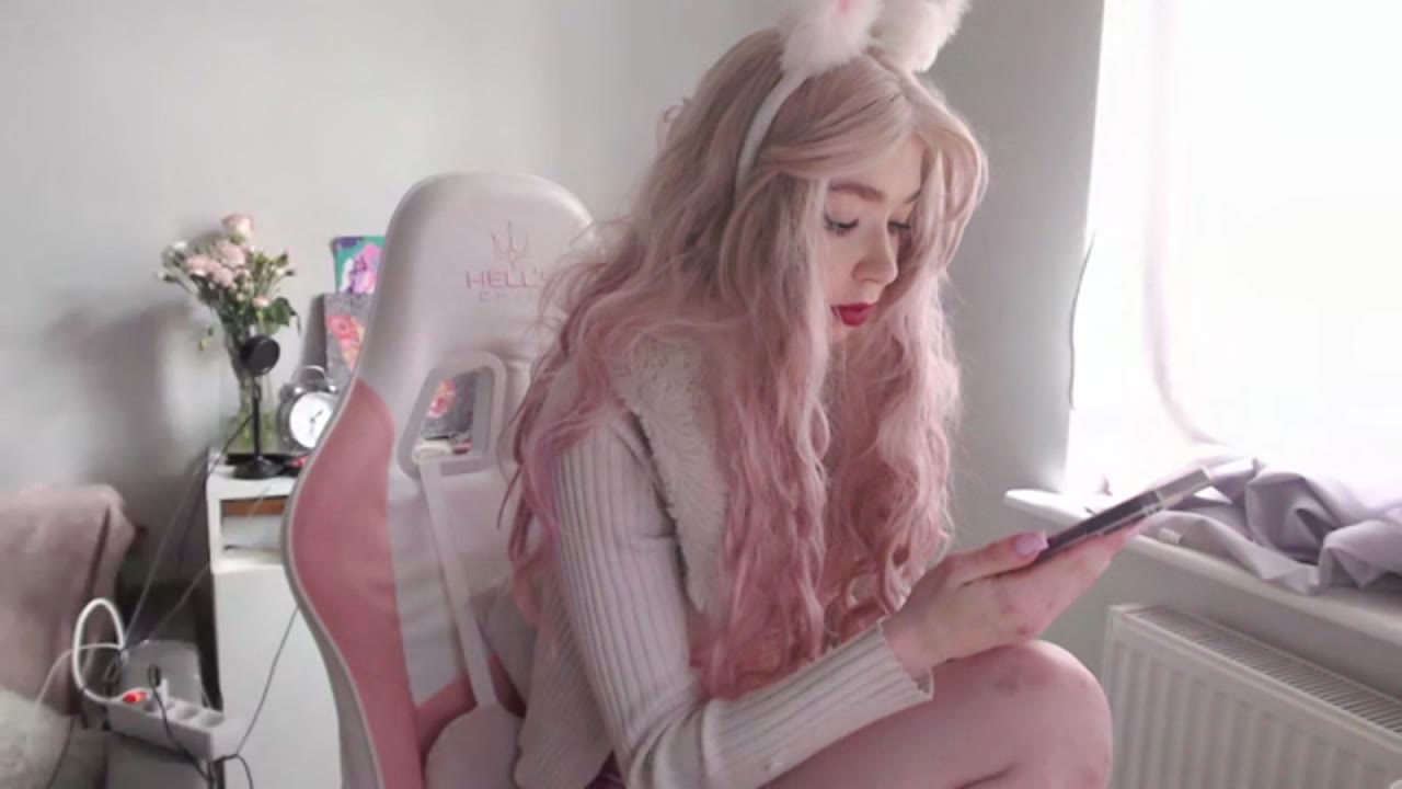 LillaBloom en sexcam live - webcam coquine et tchat gratuit