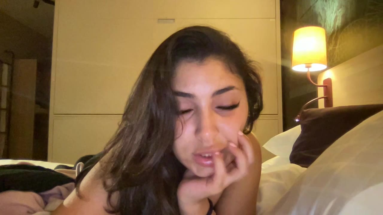lolliss69 en sexcam live - webcam coquine et tchat gratuit