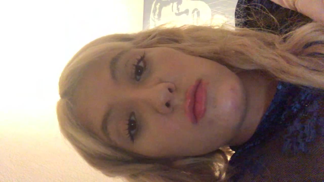 Lizzz en sexcam live - webcam coquine et tchat gratuit