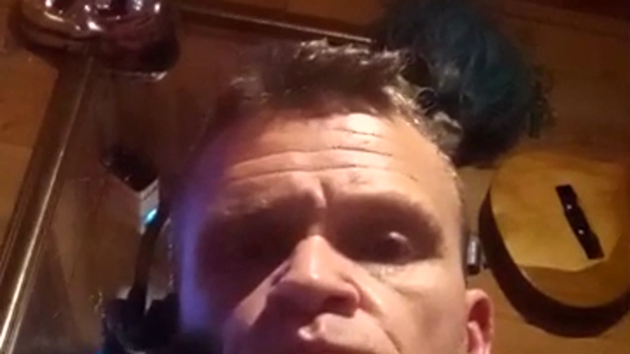 Lukekaras en sexcam live - webcam coquine et tchat gratuit
