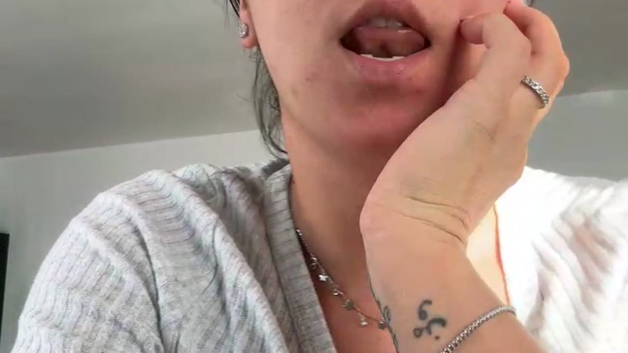 RedAndra en sexcam live - webcam coquine et tchat gratuit