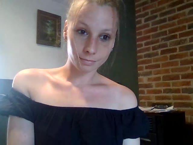 Geile webcamsex met Little01