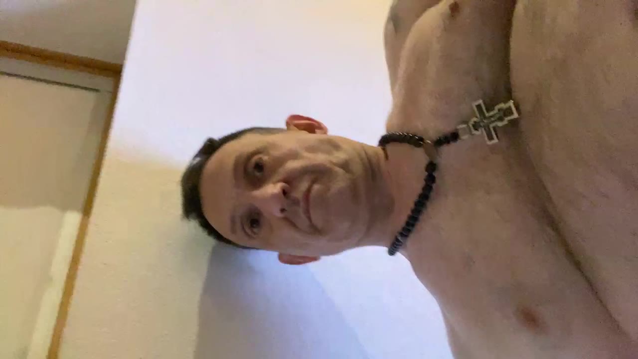 Maestro2004 en sexcam live - webcam coquine et tchat gratuit