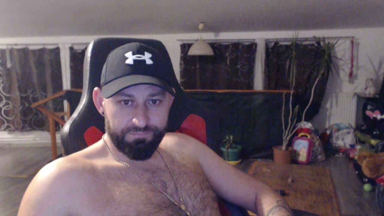 bigKevin en sexcam live - webcam coquine et tchat gratuit