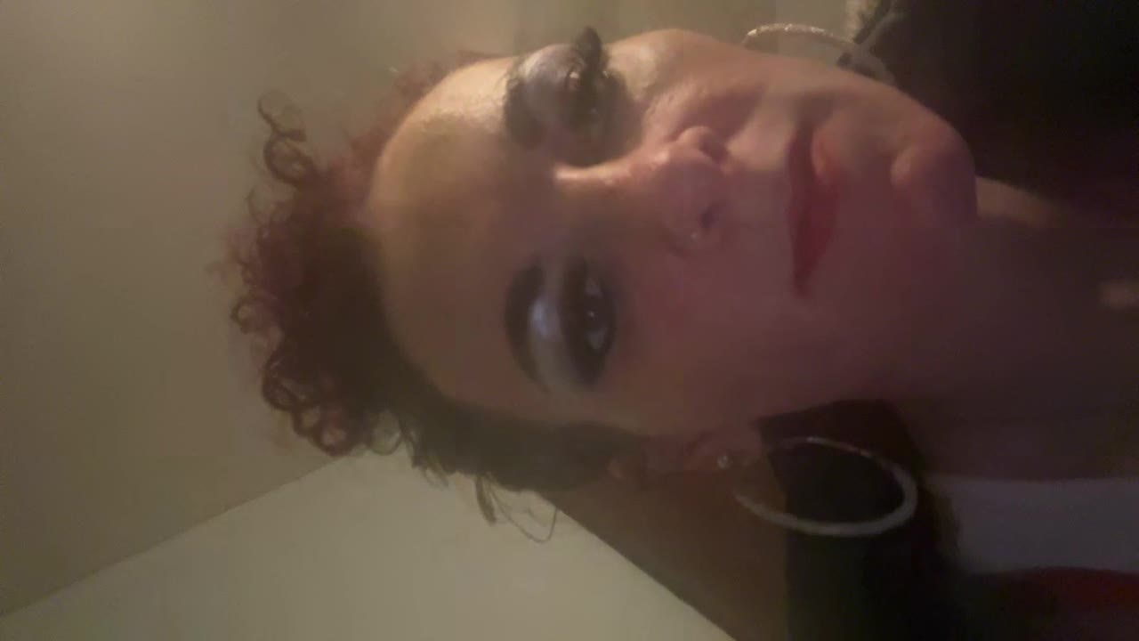 Blueeyez en sexcam live - webcam coquine et tchat gratuit