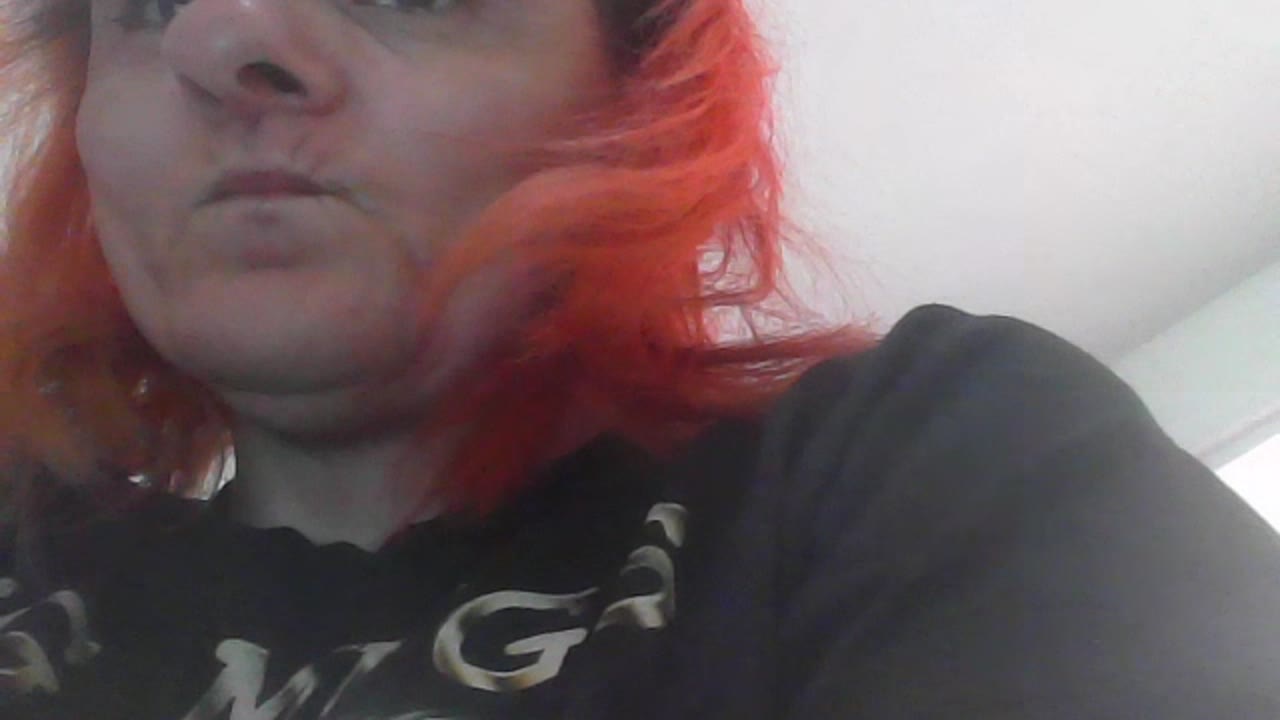 SluttyEviee en sexcam live - webcam coquine et tchat gratuit