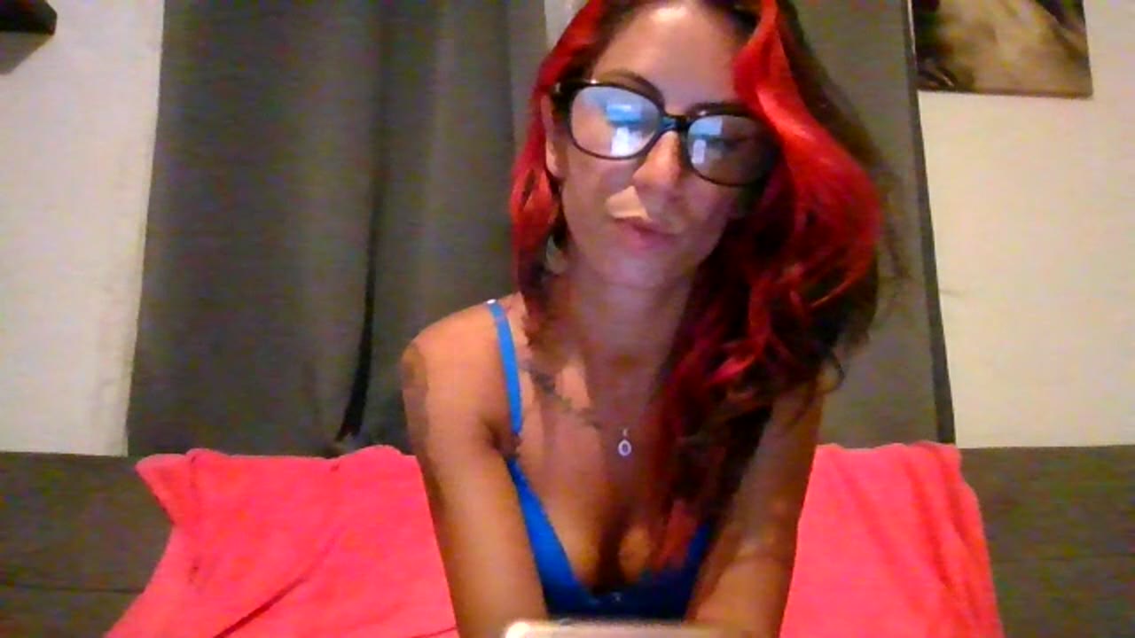 Cassysexy en sexcam live - webcam coquine et tchat gratuit