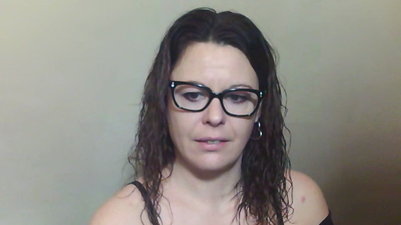 Stefylovesex en sexcam live - webcam coquine et tchat gratuit