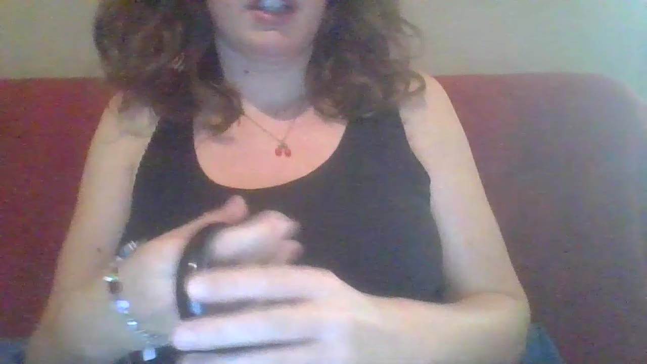 JuliaJulia en sexcam live - webcam coquine et tchat gratuit