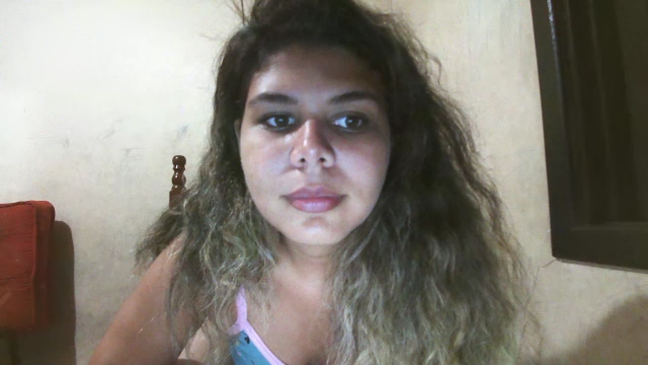 MollyKiss en sexcam live - webcam coquine et tchat gratuit