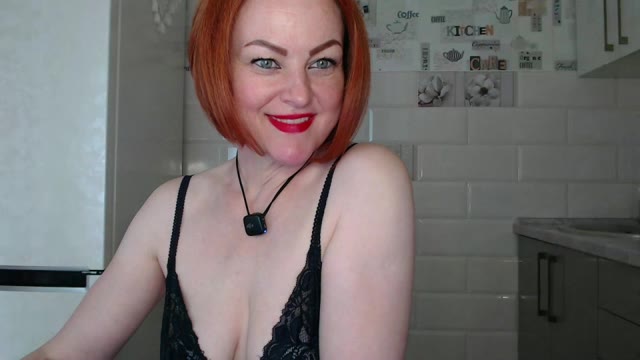 MatureSandra