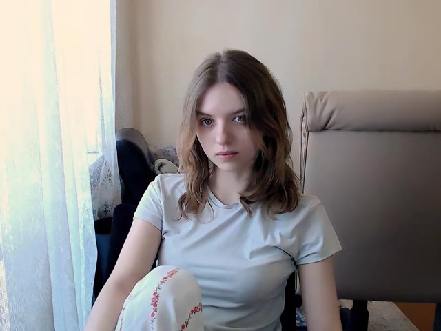 CamGirl Emi1yAngel