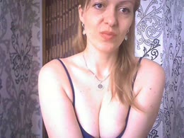 xCams Sweet3Rose NudeLive Watch