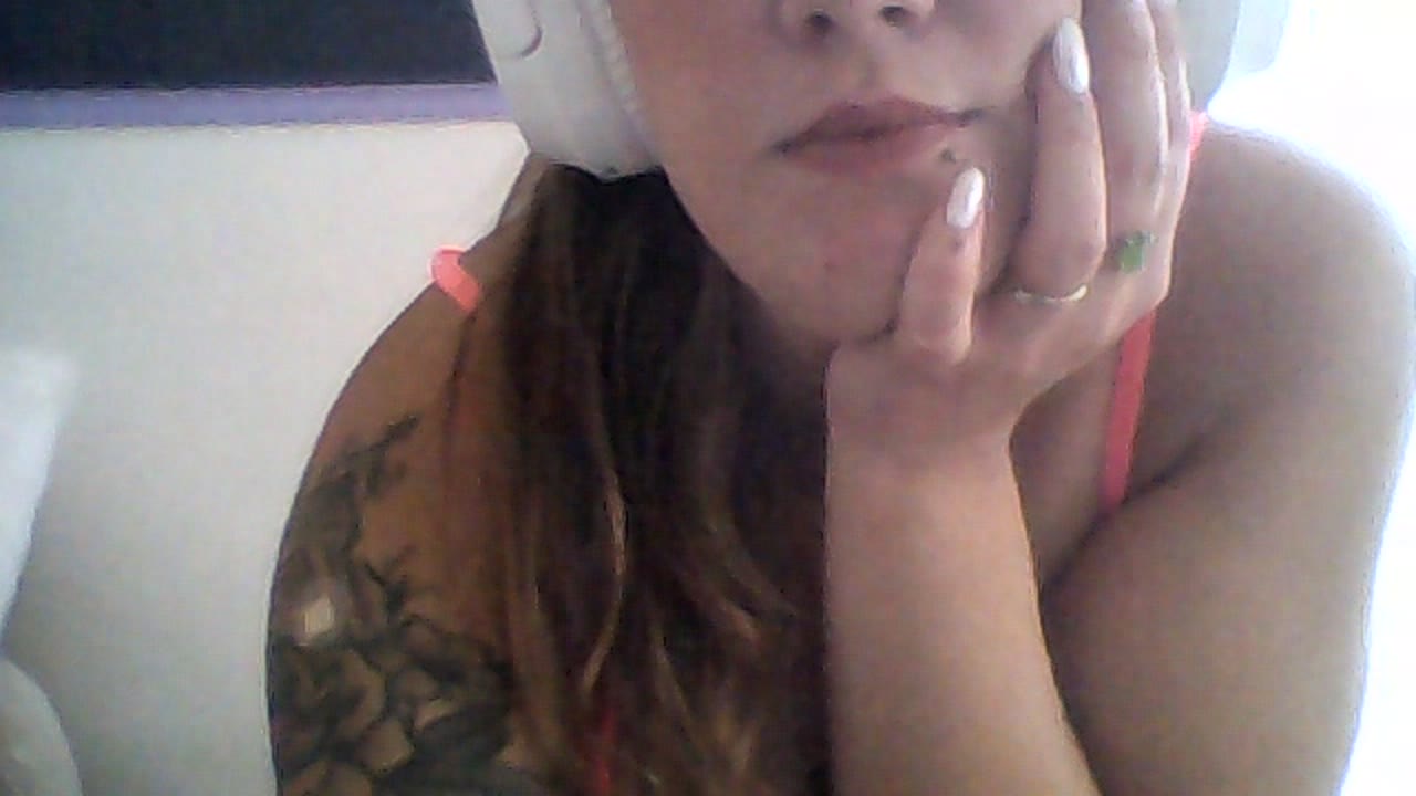 Babe27 en sexcam live - webcam coquine et tchat gratuit