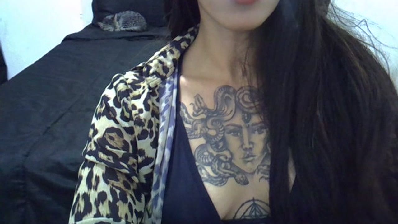 iamluacam en sexcam live - webcam coquine et tchat gratuit