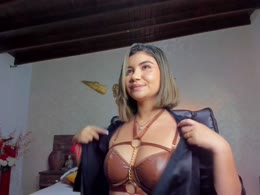 xCams AnnaRoyce xxxcams