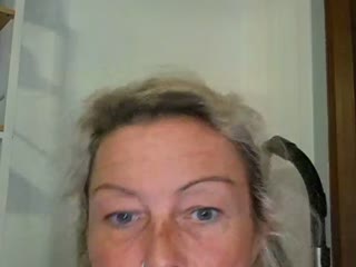 Evelyne1212