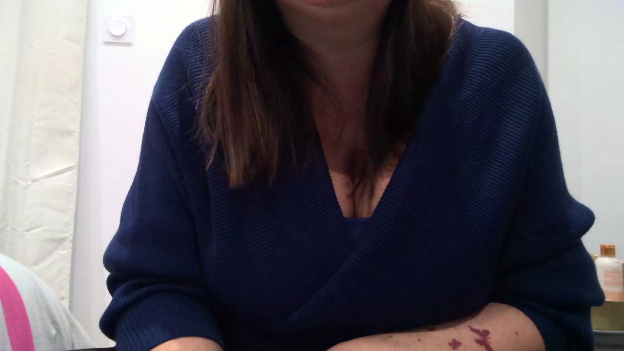 Evahumm en sexcam live - webcam coquine et tchat gratuit