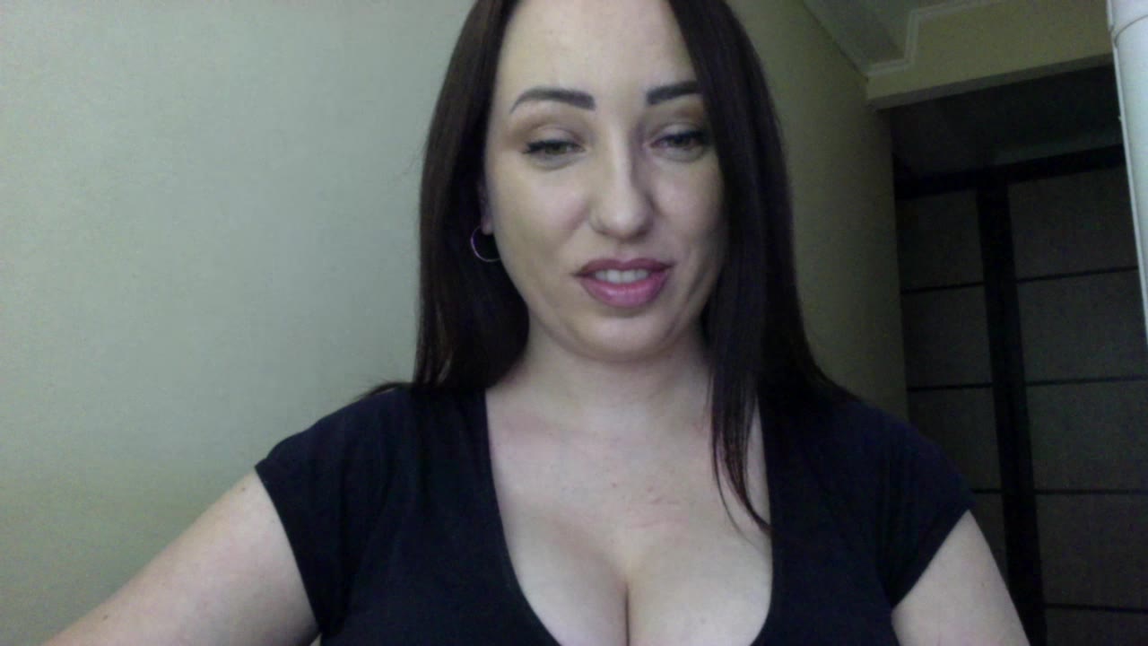 Megans en sexcam live - webcam coquine et tchat gratuit
