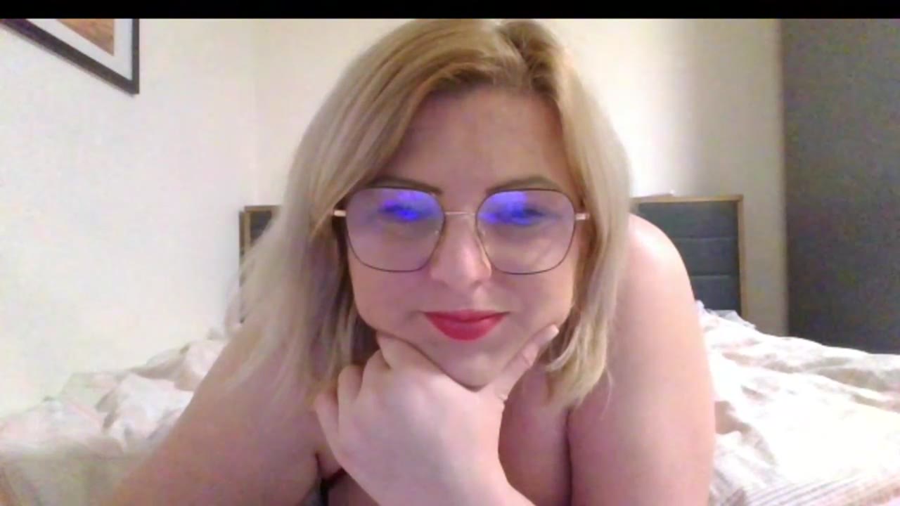 Emanuella en sexcam live - webcam coquine et tchat gratuit