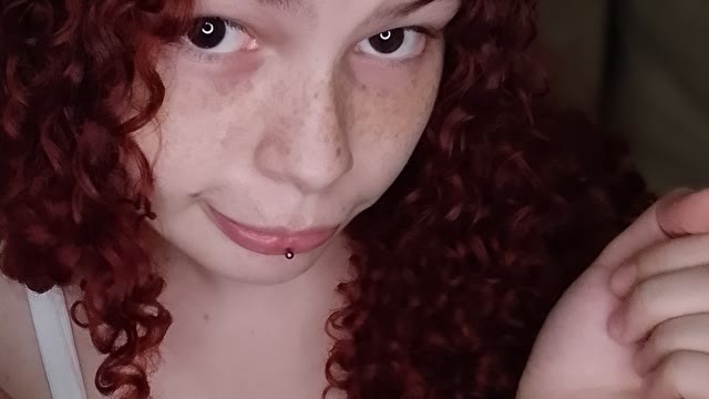 Redmoon live webcam show