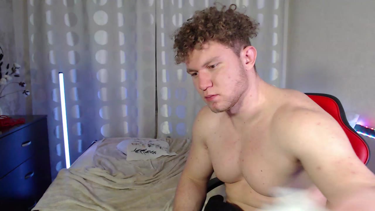 Sexcam avec BellaAndDony