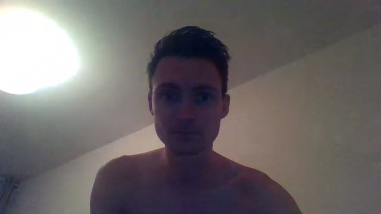 Nairda38000 en sexcam live - webcam coquine et tchat gratuit
