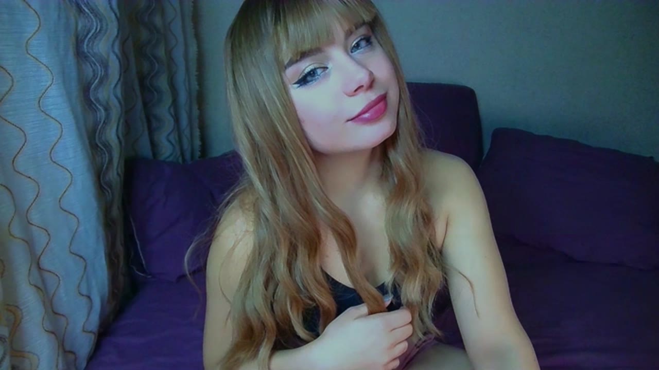 SophiaBerry en sexcam live - webcam coquine et tchat gratuit