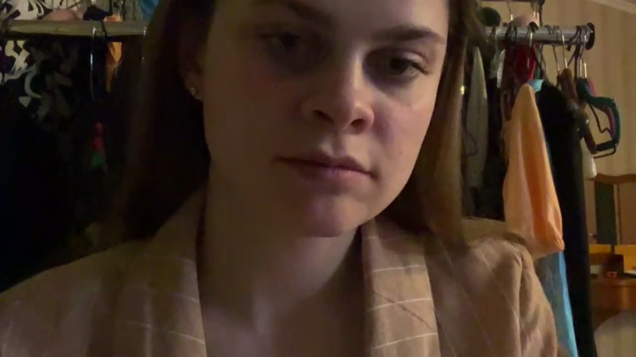 Lesichka en sexcam live - webcam coquine et tchat gratuit