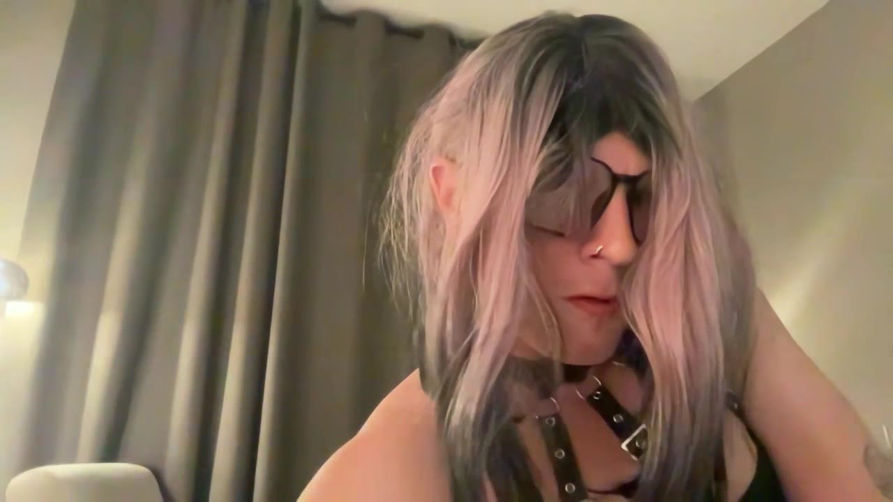 lucieLasissy en sexcam live - webcam coquine et tchat gratuit