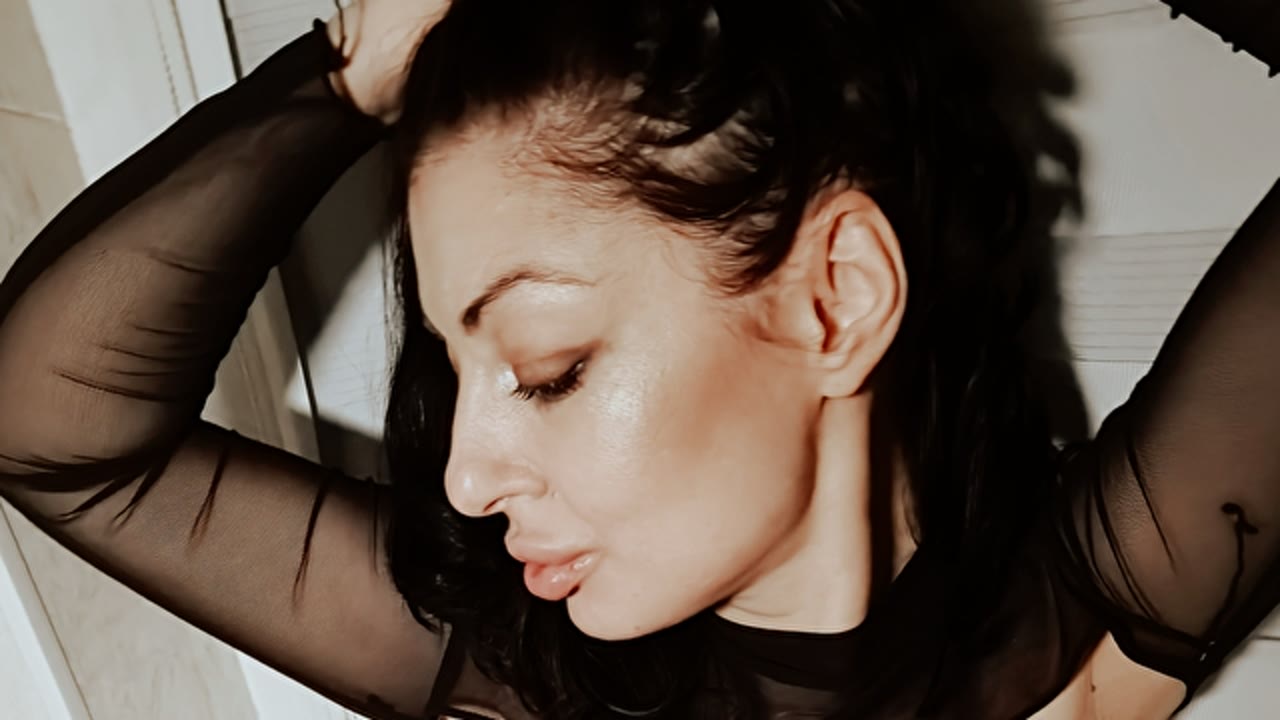 Monika31tro en sexcam live - webcam coquine et tchat gratuit