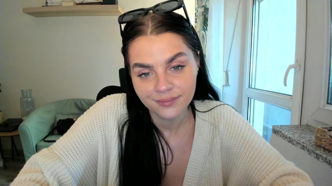 mayaa2005 en sexcam live - webcam coquine et tchat gratuit