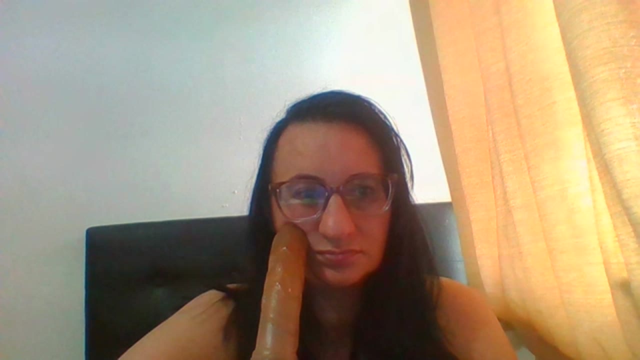 luciane en sexcam live - webcam coquine et tchat gratuit