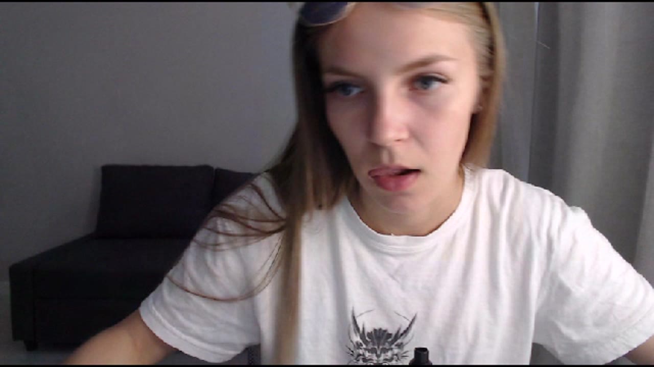 Sexcam avec PeachE